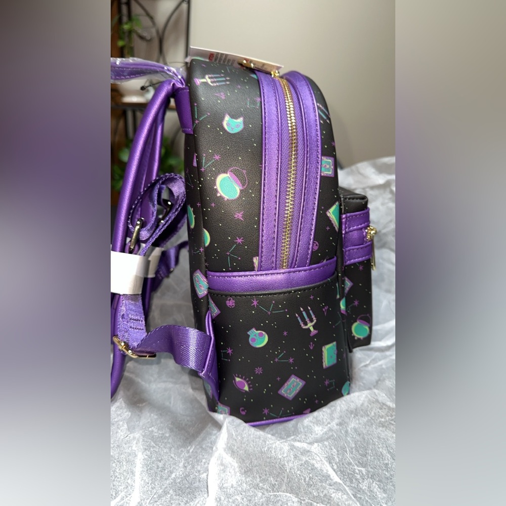 NWT Disney Parks Loungefly Hocus Pocus Mini Backpack Disney  💜🖤🧡  FLASH SALE - Picture 4 of 10